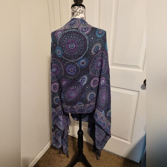 Pashmina cashmere poncho wrap - Picture 3 of 4